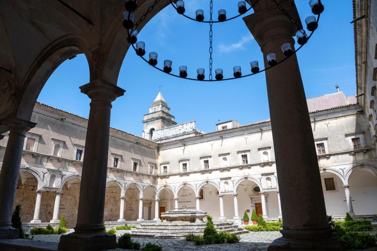 Abbazia Santa Maria Del Bosco Konuk evi Contessa Entellina Dış mekan fotoğraf