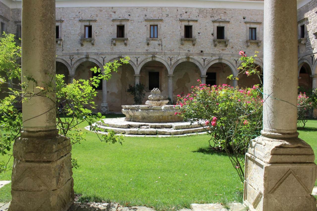 Abbazia Santa Maria Del Bosco Konuk evi Contessa Entellina Dış mekan fotoğraf