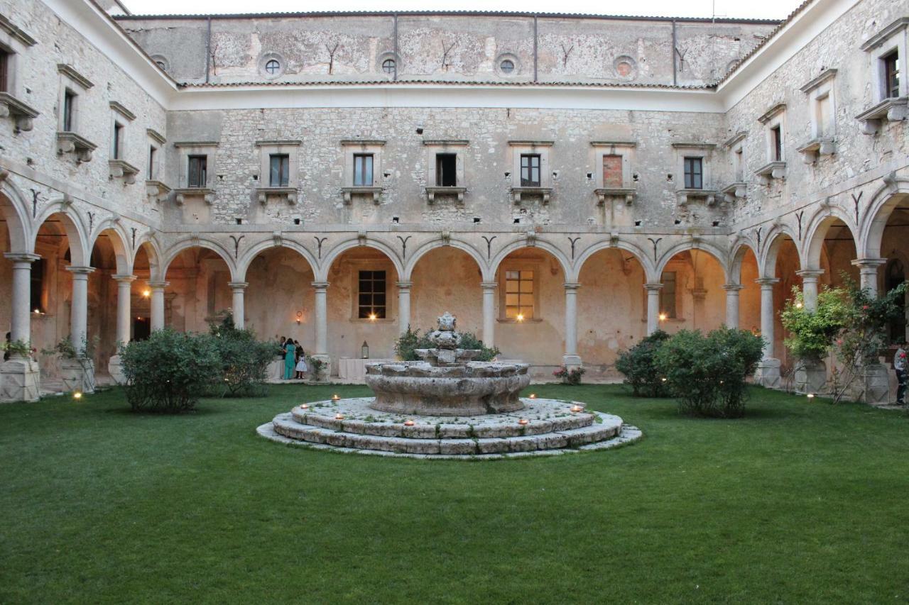 Abbazia Santa Maria Del Bosco Konuk evi Contessa Entellina Dış mekan fotoğraf